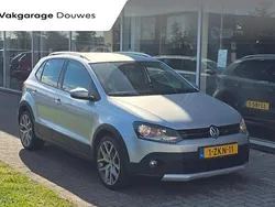 Grijs Gebruikt 2015 VW Polo Cross Hatchback | € 9.950 (Eerlijke prijs)