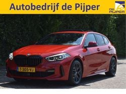 Rood Gebruikt 2023 BMW 120 Basis Hatchback | € 39.950 (Duur)