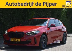 Rood Gebruikt 2023 BMW 120 Basis Hatchback | € 39.950 (Duur)