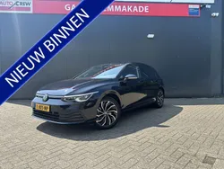 Zwart Gebruikt 2021 VW Golf VIII Business Hatchback | € 21.950 (Eerlijke prijs)