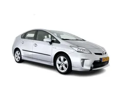 Silver metallic (grijs metallic) Gebruikt 2012 Toyota Prius Business Edition Hatchback | € 9.945 (Eerlijke prijs)