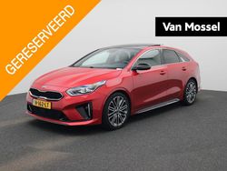 Rood Gebruikt 2020 Kia ProCeed Hatchback | € 22.400 (Eerlijke prijs)