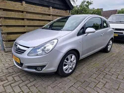 Grijs Gebruikt 2009 Opel Corsa Sport MPV | € 2.750 (Goede deal)