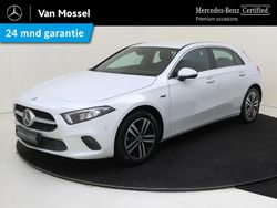 Wit Gebruikt 2021 Mercedes A250 Luxury Hatchback | € 27.945 (Eerlijke prijs)
