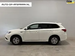 Wit Gebruikt 2021 Mitsubishi Outlander SUV | € 14.888