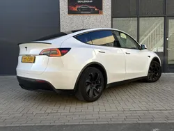 Wit Gebruikt 2024 Tesla Model Y SUV | € 37.999 (Eerlijke prijs)