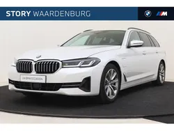 Wit Gebruikt 2021 BMW 530e Executive Stationwagen | € 35.950 (Goede deal)
