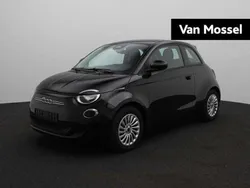 Zwart Nieuw 2024 Fiat 500e Hatchback | € 26.995 (Goede deal)
