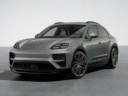 Groen Nieuw 2025 Porsche Macan Turbo SUV | € 155.052 (Goede deal)