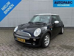 Zwart Gebruikt 2004 Mini Cooper Hatchback | € 2.499 (Eerlijke prijs)