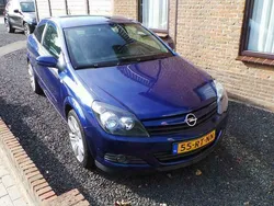 Blauw Gebruikt 2005 Opel Astra GTC Hatchback | € 3.950