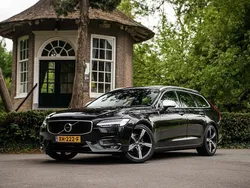 Zwart Gebruikt 2019 Volvo V90 R-Design Stationwagen | € 23.850 (Eerlijke prijs)