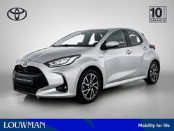 Zilver Gebruikt 2021 Toyota Yaris Hybrid Limited Hatchback | € 19.950 (Eerlijke prijs)
