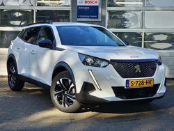 Wit Gebruikt 2023 Peugeot 2008 Allure SUV | € 24.950 (Goede deal)