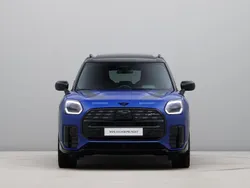 Blazing blue (blauw metallic) Gebruikt 2025 Mini Countryman SUV | € 50.900 (Duur)