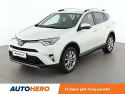 Wit Gebruikt 2017 Toyota RAV4 Hybrid Executive SUV | € 20.149 (Eerlijke prijs)