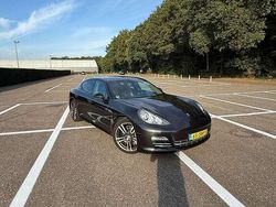 Zwart Gebruikt 2013 Porsche Panamera Platinum Edition Sedan | € 22.500