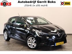 Zwart Gebruikt 2021 Renault Clio V Zen Hatchback | € 13.700 (Eerlijke prijs)