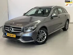 Grijs Gebruikt 2017 Mercedes C180 Stationwagen | € 16.450 (Goede deal)