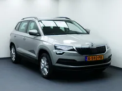 Grijs Gebruikt 2020 Skoda Karoq Style SUV | € 24.244 (Eerlijke prijs)