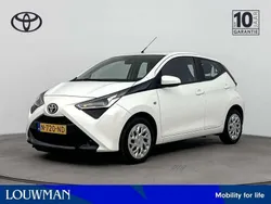 Wit Gebruikt 2022 Toyota Aygo X-play Hatchback | € 13.450 (Super prijs)