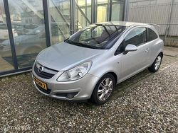 Grijs Gebruikt 2010 Opel Corsa Edition Hatchback | € 2.250 (Goede deal)