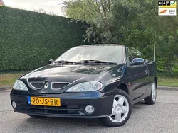 Groen Gebruikt 2002 Renault Mégane Cabriolet Dynamique Cabriolet | € 1.350 (Eerlijke prijs)