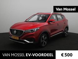 Rood Gebruikt 2021 MG ZS Luxury Sedan | € 16.495 (Eerlijke prijs)
