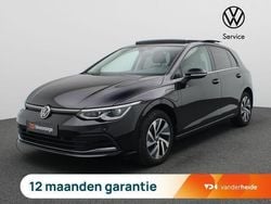 Zwart Gebruikt 2021 VW Golf VIII Style Hatchback | € 25.900 (Goede deal)
