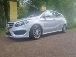 Grijs Gebruikt 2014 Mercedes B200 MPV | € 13.600
