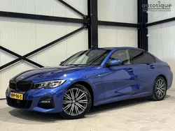 Blauw Gebruikt 2019 BMW 330e Shadowline Sedan | € 28.940 (Eerlijke prijs)