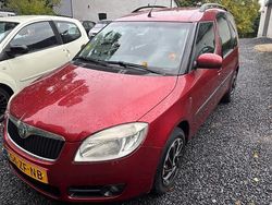 Rood Gebruikt 2008 Skoda Roomster Style MPV | € 950 (Duur)