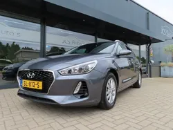 Grijs, metallic lak Gebruikt 2018 Hyundai i30 Stationwagen | € 13.950 (Eerlijke prijs)