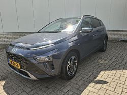Aurora grey (grijs metallic) Gebruikt 2024 Hyundai Bayon Premium SUV | € 25.235 (Iets duurder)