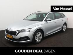Grijs Gebruikt 2022 Skoda Octavia Business Line Stationwagen | € 22.944 (Eerlijke prijs)