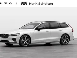 Wit Nieuw 2025 Volvo V60 Plus Stationwagen | € 64.429 (Duur)