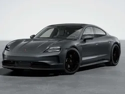 Grijs, metallic lak Gebruikt 2024 Porsche Taycan Sedan | € 116.655