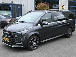 Grijs Gebruikt 2024 Mercedes V300 AMG MPV | € 83.950