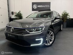 Grijs Gebruikt 2016 VW Passat Highline Stationwagen | € 16.250 (Eerlijke prijs)