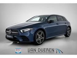 Blauw, metallic lak Gebruikt 2020 Mercedes A250 AMG line Hatchback | € 26.450 (Super prijs)