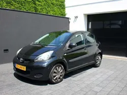 Zwart Gebruikt 2010 Toyota Aygo Comfort Hatchback | € 2.950 (Eerlijke prijs)