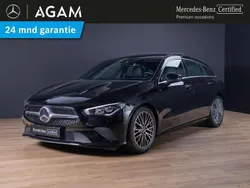 Zwart, metallic lak Gebruikt 2024 Mercedes CLA180 Shooting Brake Business Stationwagen | € 36.950 (Iets duurder)