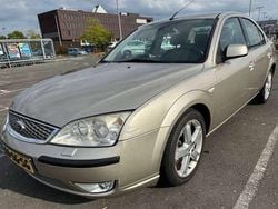Zilver Gebruikt 2006 Ford Mondeo Sedan | € 2.199 (Eerlijke prijs)