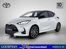 Wit Nieuw 2025 Toyota Yaris Hybrid Sport Hatchback | € 36.995 (Iets duurder)