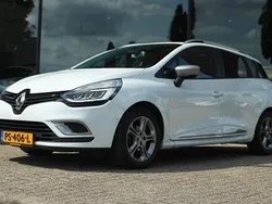 Wit Gebruikt 2017 Renault Clio GrandTour Intens Stationwagen | € 8.900 (Eerlijke prijs)