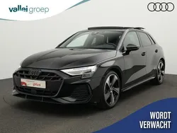 Zwart Gebruikt 2024 Audi A3 Sportback Hatchback | € 49.400