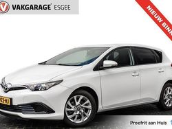 Wit Gebruikt 2018 Toyota Auris Hatchback | € 13.945