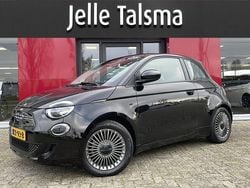 Zwart Gebruikt 2022 Fiat 500e Icon Hatchback | € 15.945 (Goede deal)
