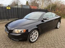 Zwart (metallic) Gebruikt 2007 Volvo C70 Momentum Cabriolet | € 6.950 (Goede deal)