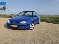 Blauw Gebruikt 1999 VW Golf Cabriolet Trendline Cabriolet | € 1.250 (Goede deal)
